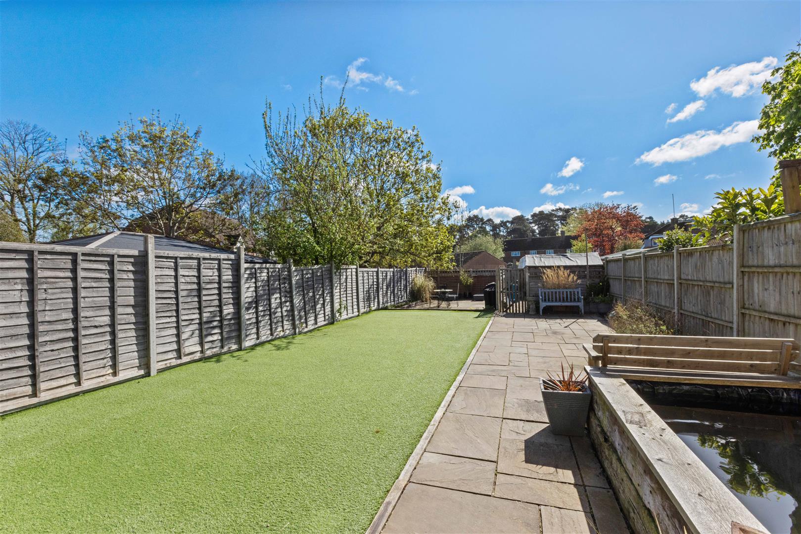 Carroll Crescent, Ascot